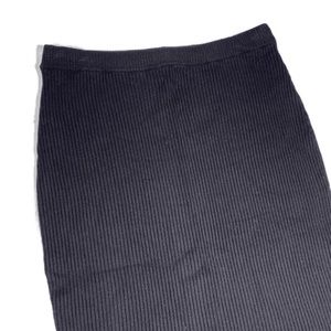 H&M black stretchy ribbed knit pencil skirt